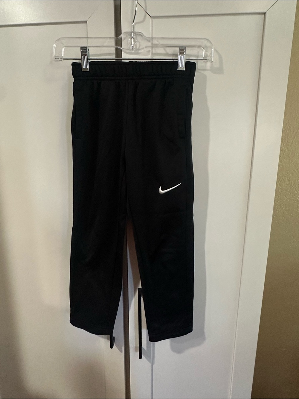 Nike 6-7 Kids Black Dri-FIT Athletic Pants